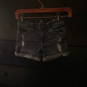 Hollister blue lightly ripped jean shorts blue mid rise size 00